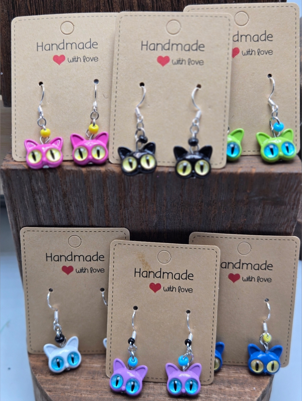 NWT Kawaii Metal Big Eyed Cat Earrings Pierced Cat Lady Dangle Drop Jewelry